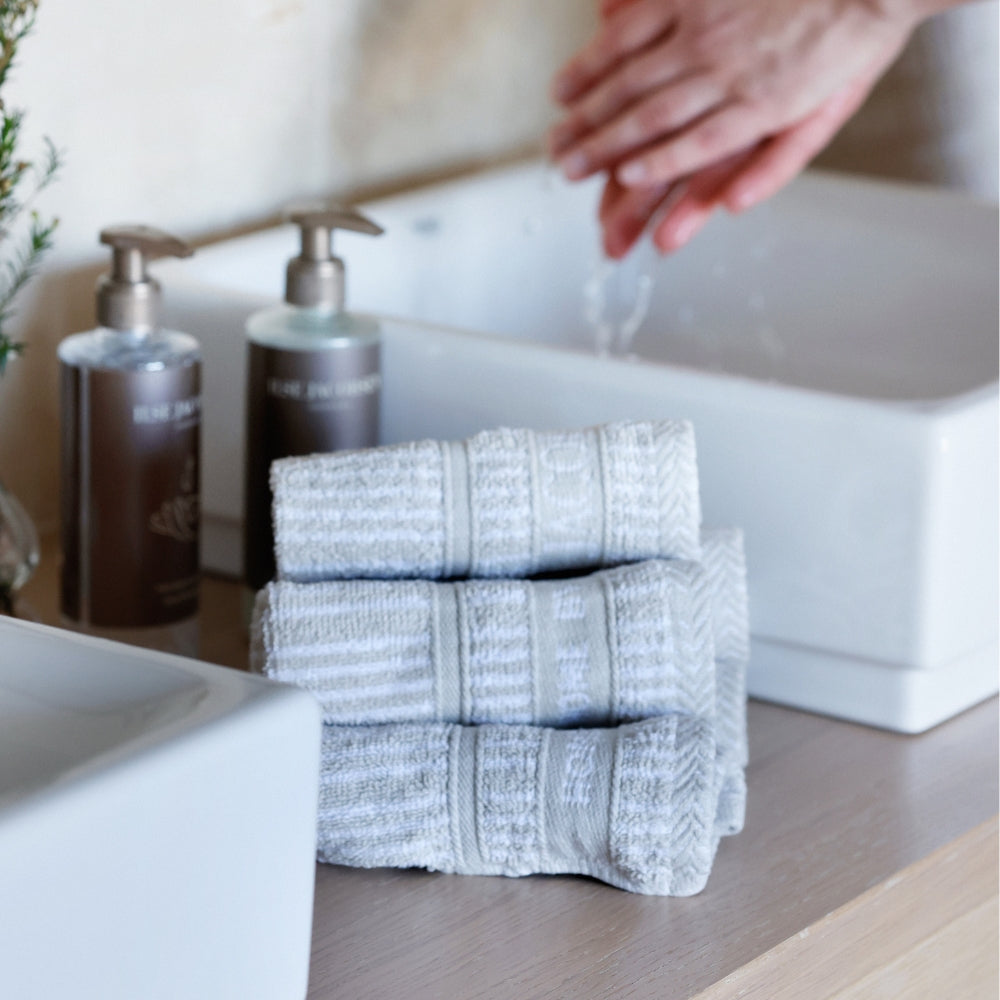 BATH2.jpg