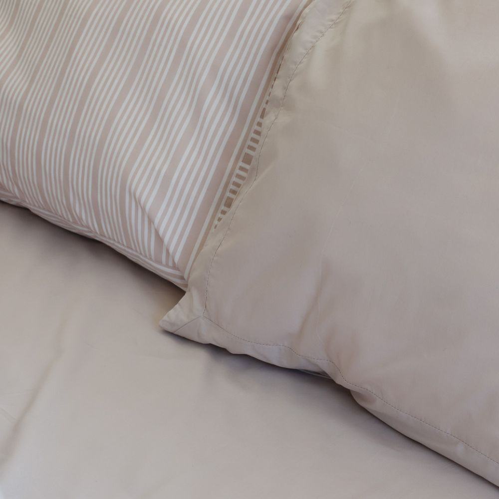 Mix & match duvet cover, pillowcases & flat sheet for a complete percale bedding set.
