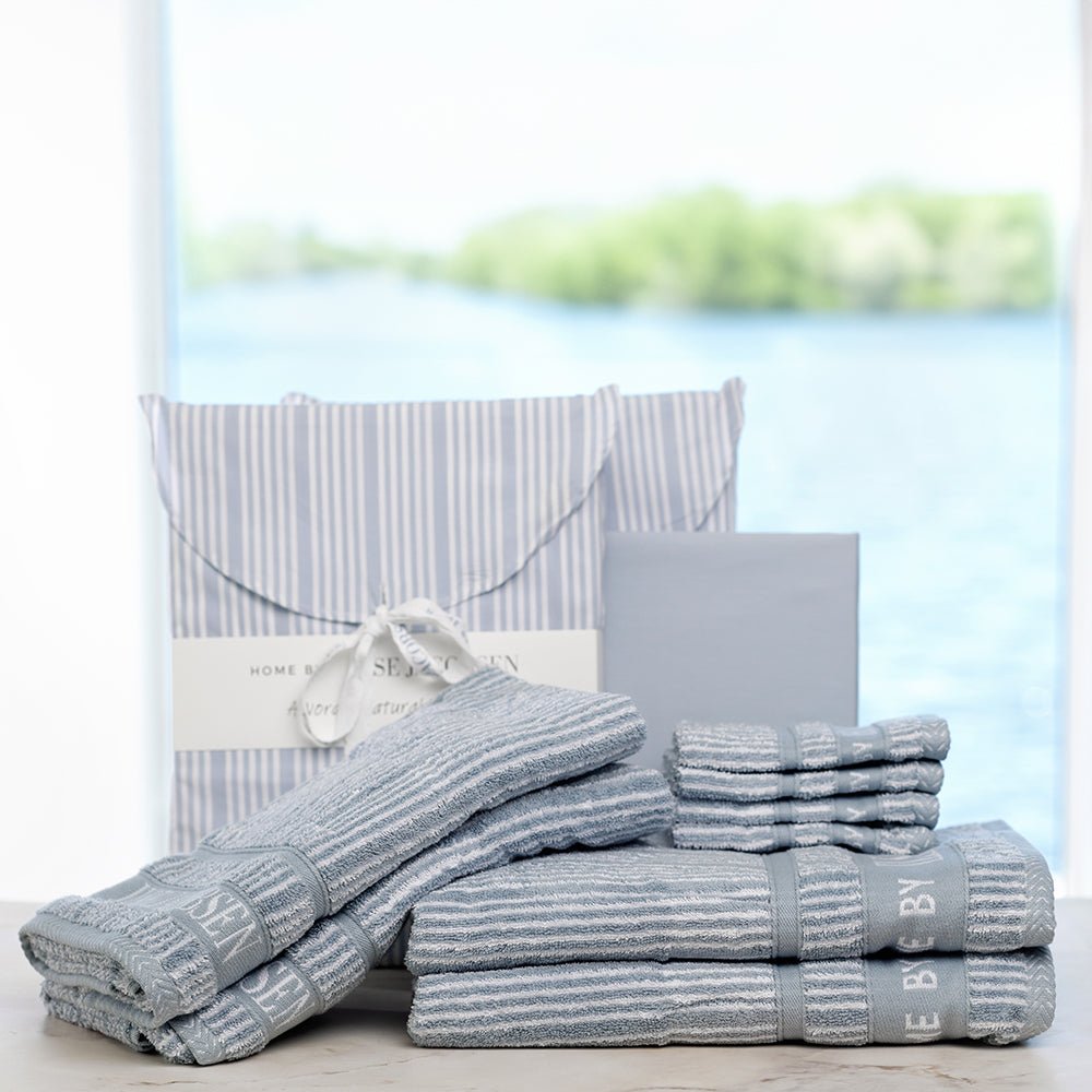 Nordic Wedding Set - Powder Blue Stripes - 150x210+50x60 - Home by Ilse Jacobsen